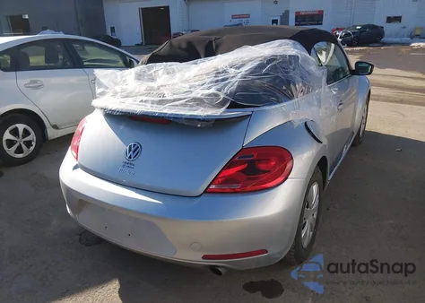 2013 Volkswagen Beetle 2.0T z USA, uszkodzony, nr VIN 3VW8A7AT1DM817012